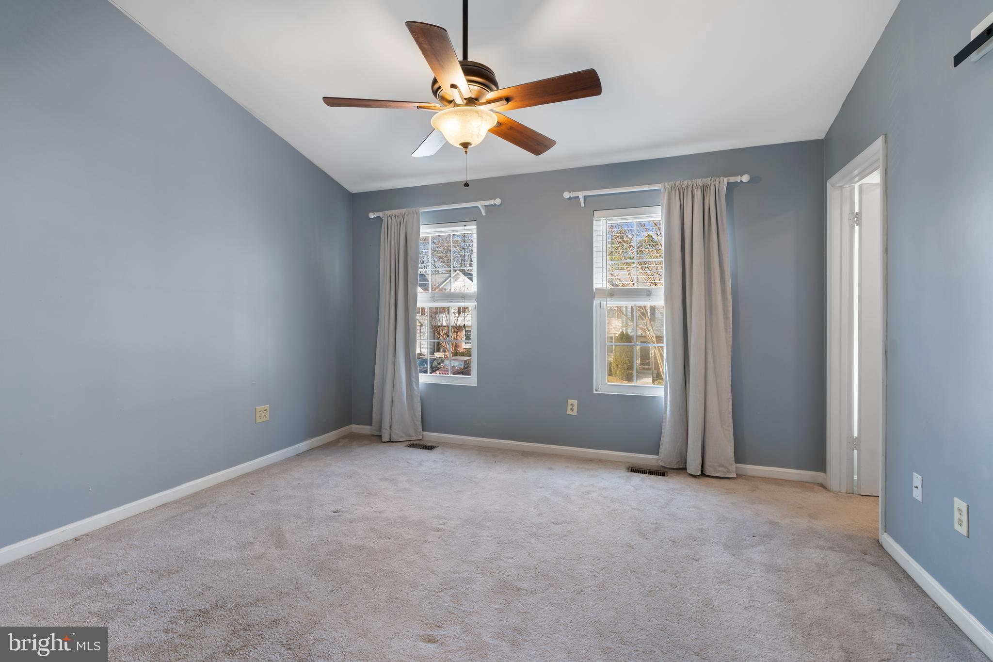 1205 N FARLEY COURT N