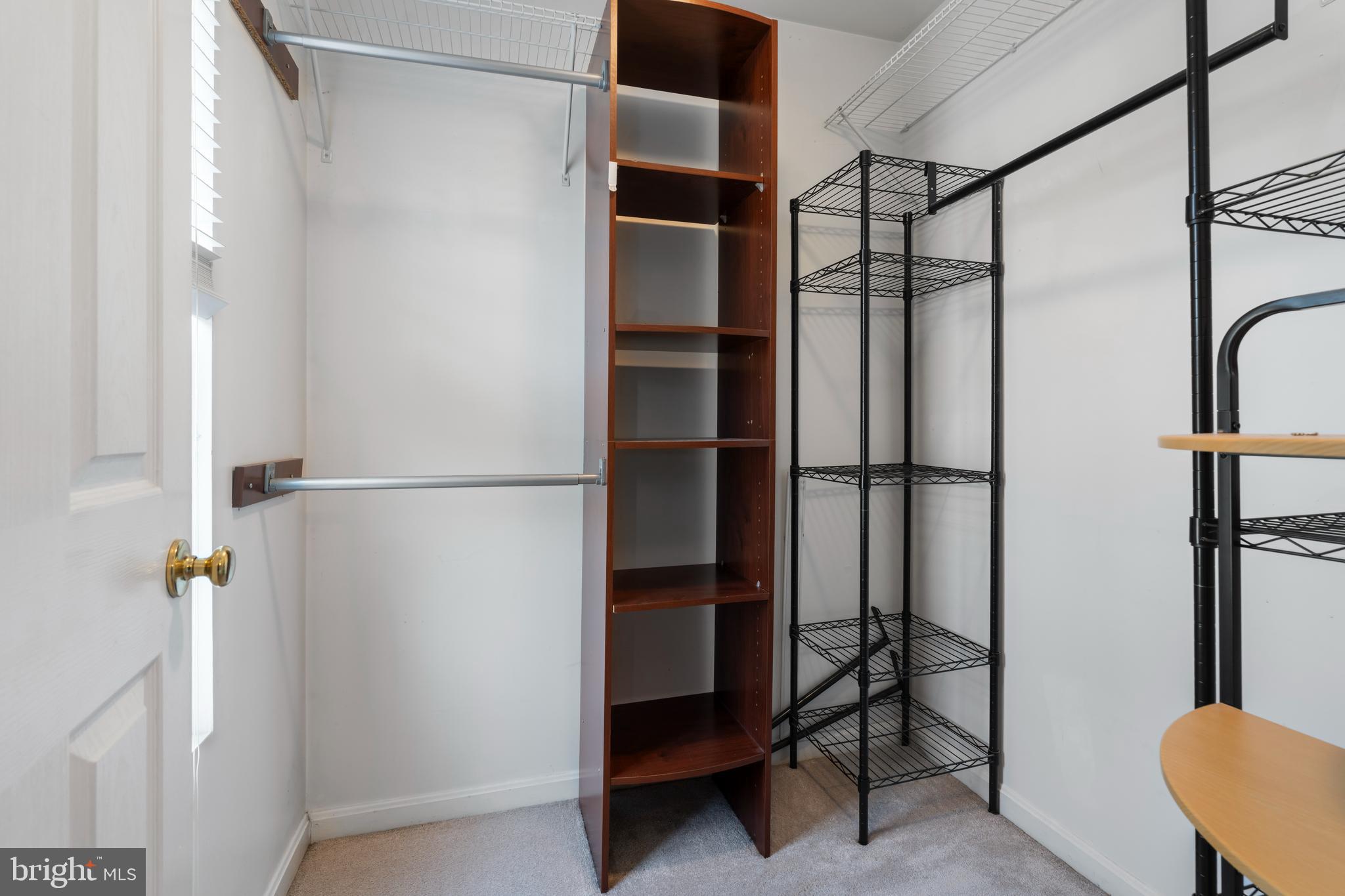 1205 N FARLEY COURT N