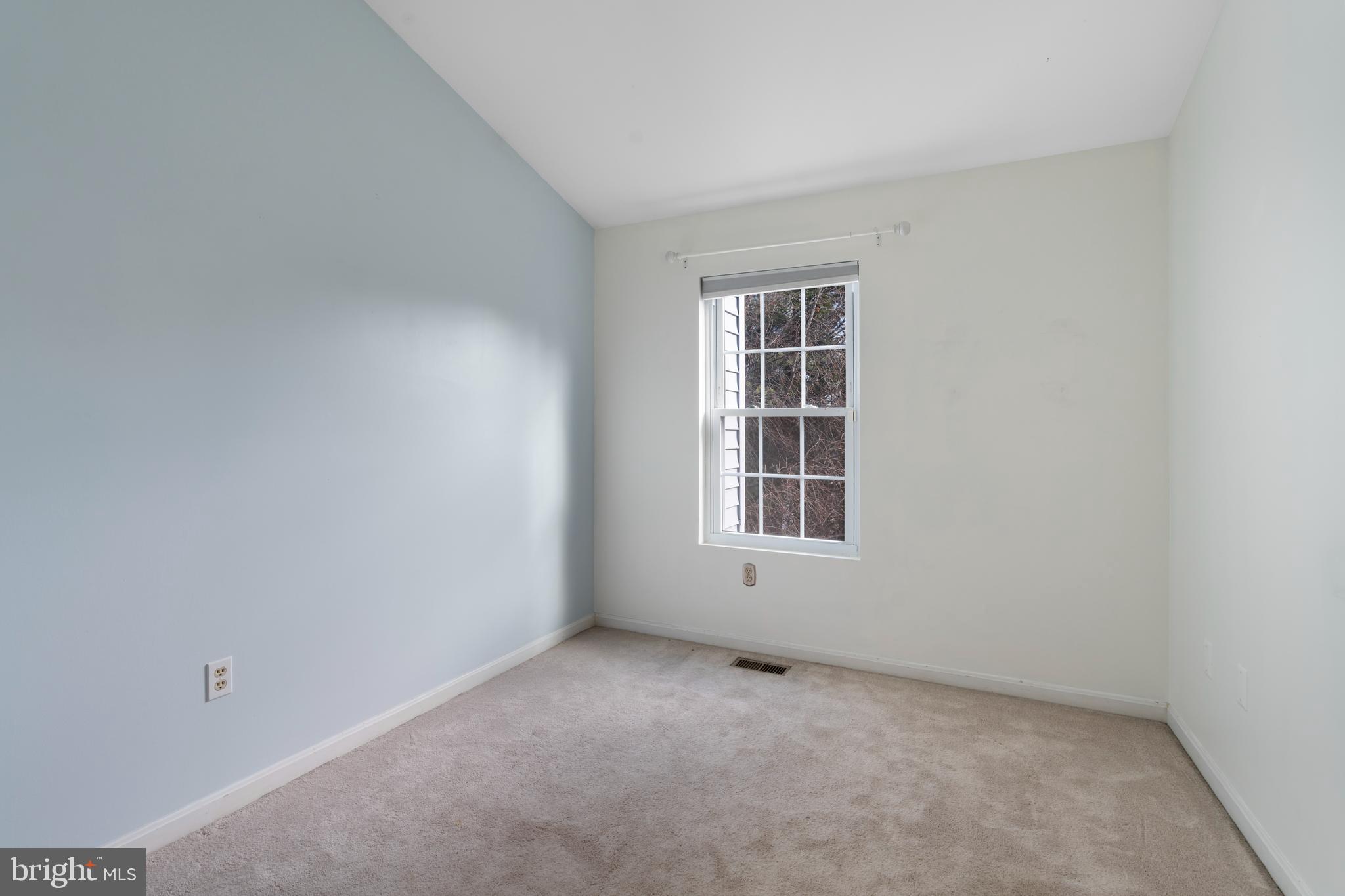 1205 N FARLEY COURT N