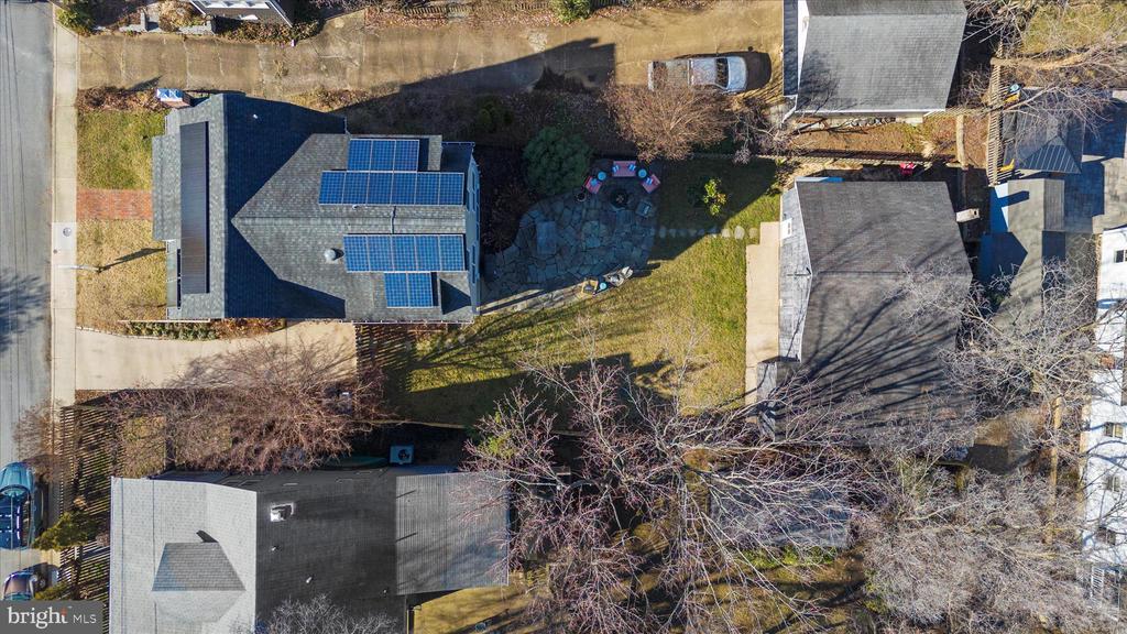 1102 POPLAR AVENUE