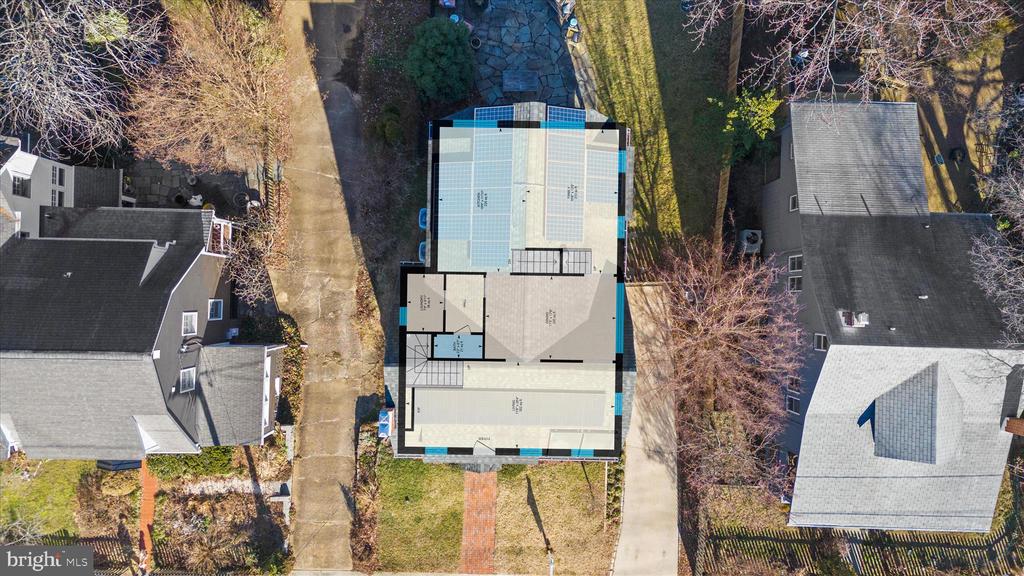1102 POPLAR AVENUE