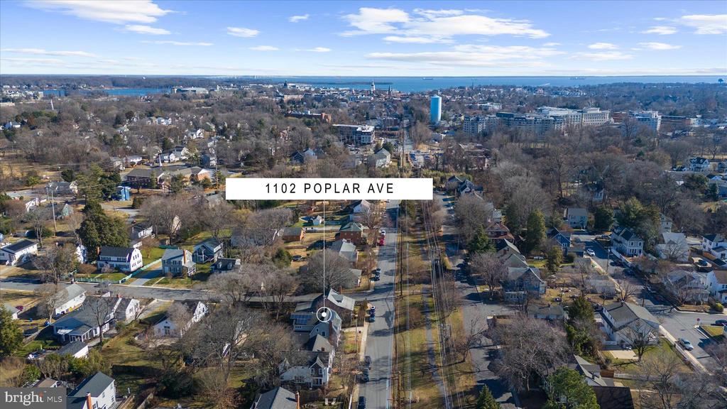 1102 POPLAR AVENUE