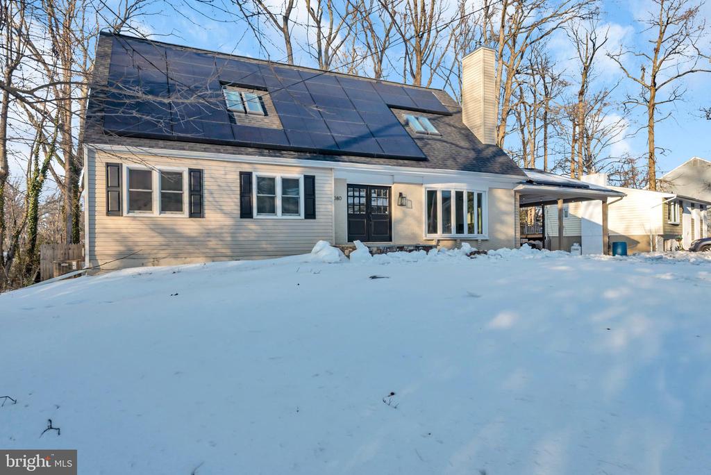 1080 CRESTVIEW DRIVE