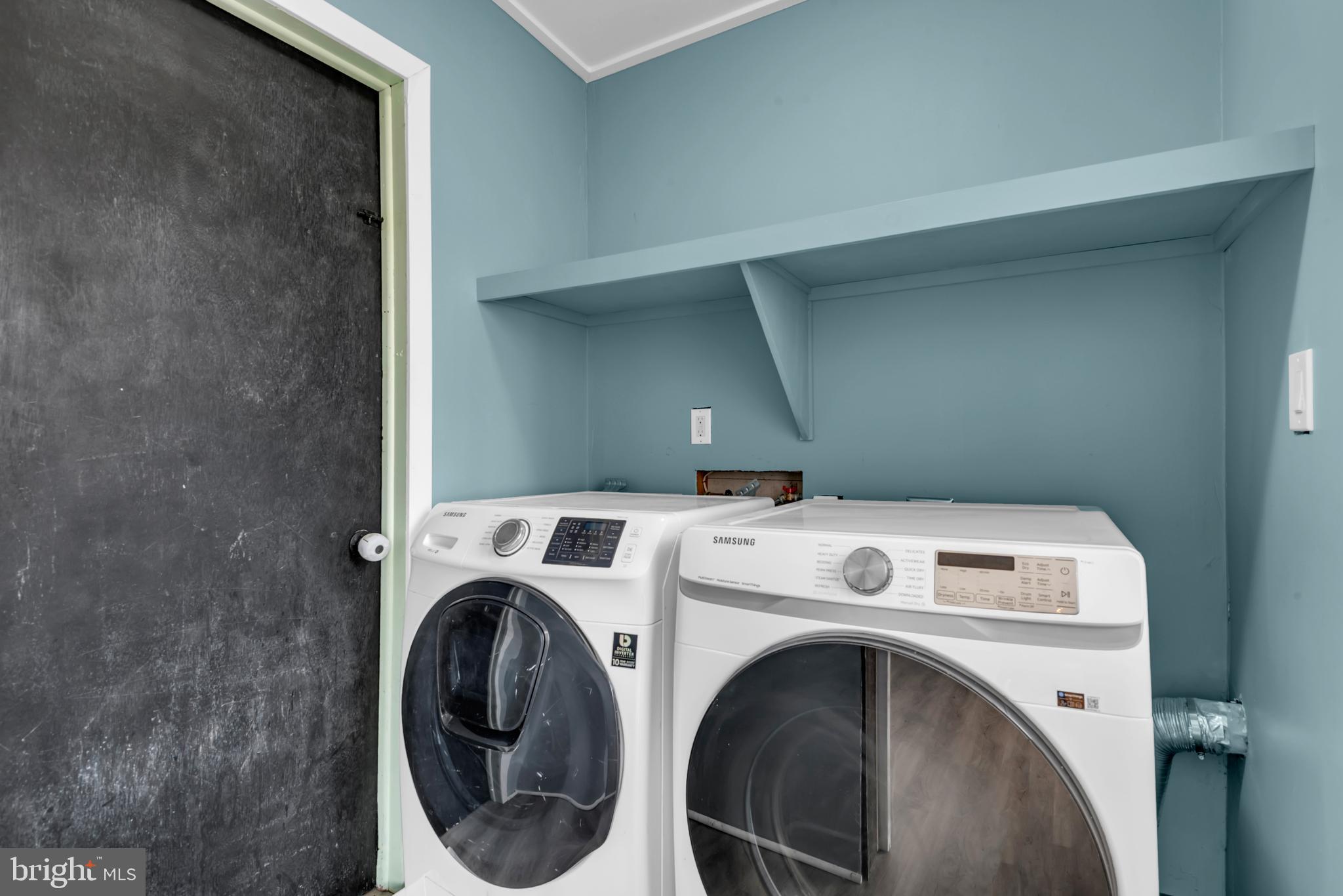 1080 CRESTVIEW DRIVE