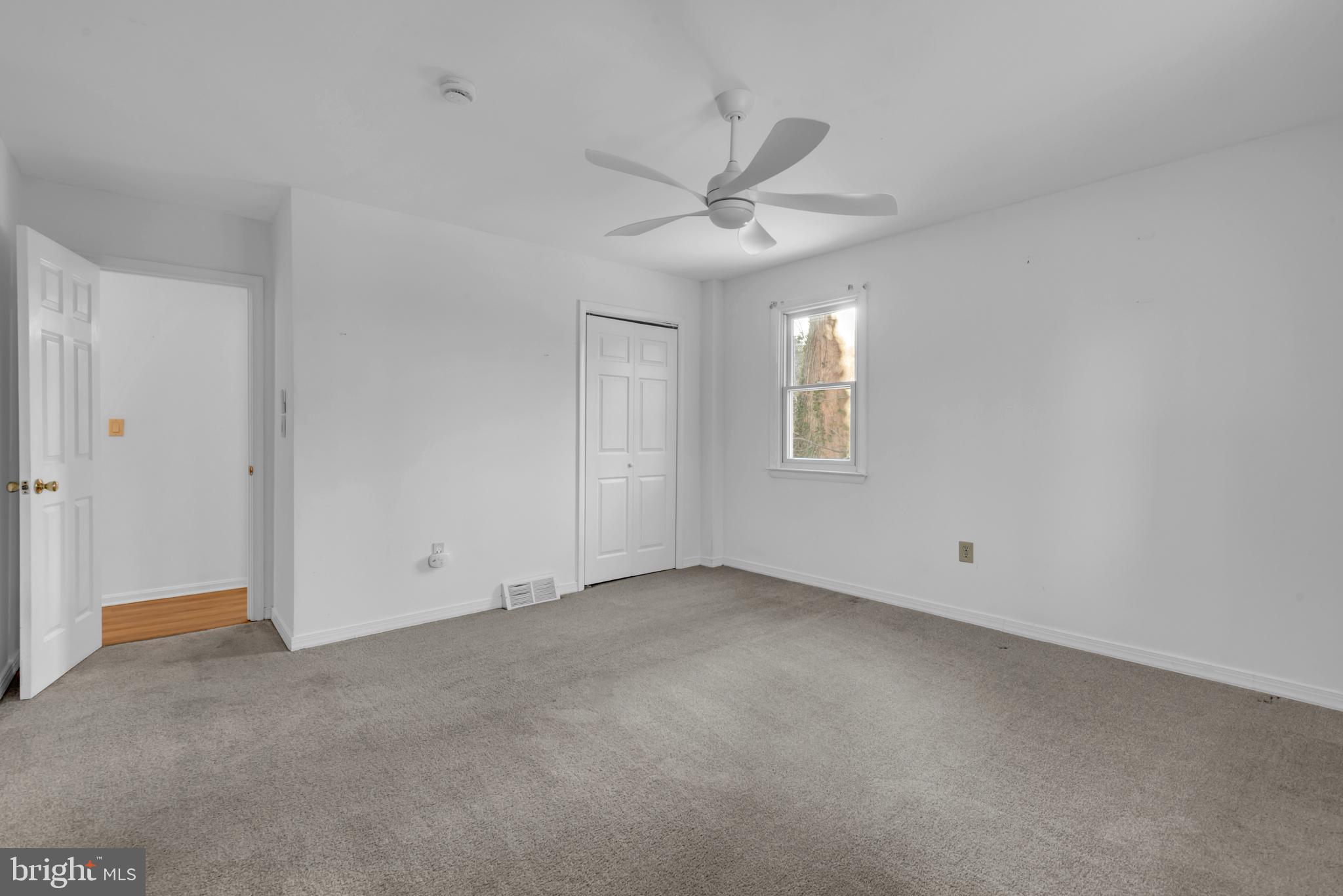 1080 CRESTVIEW DRIVE