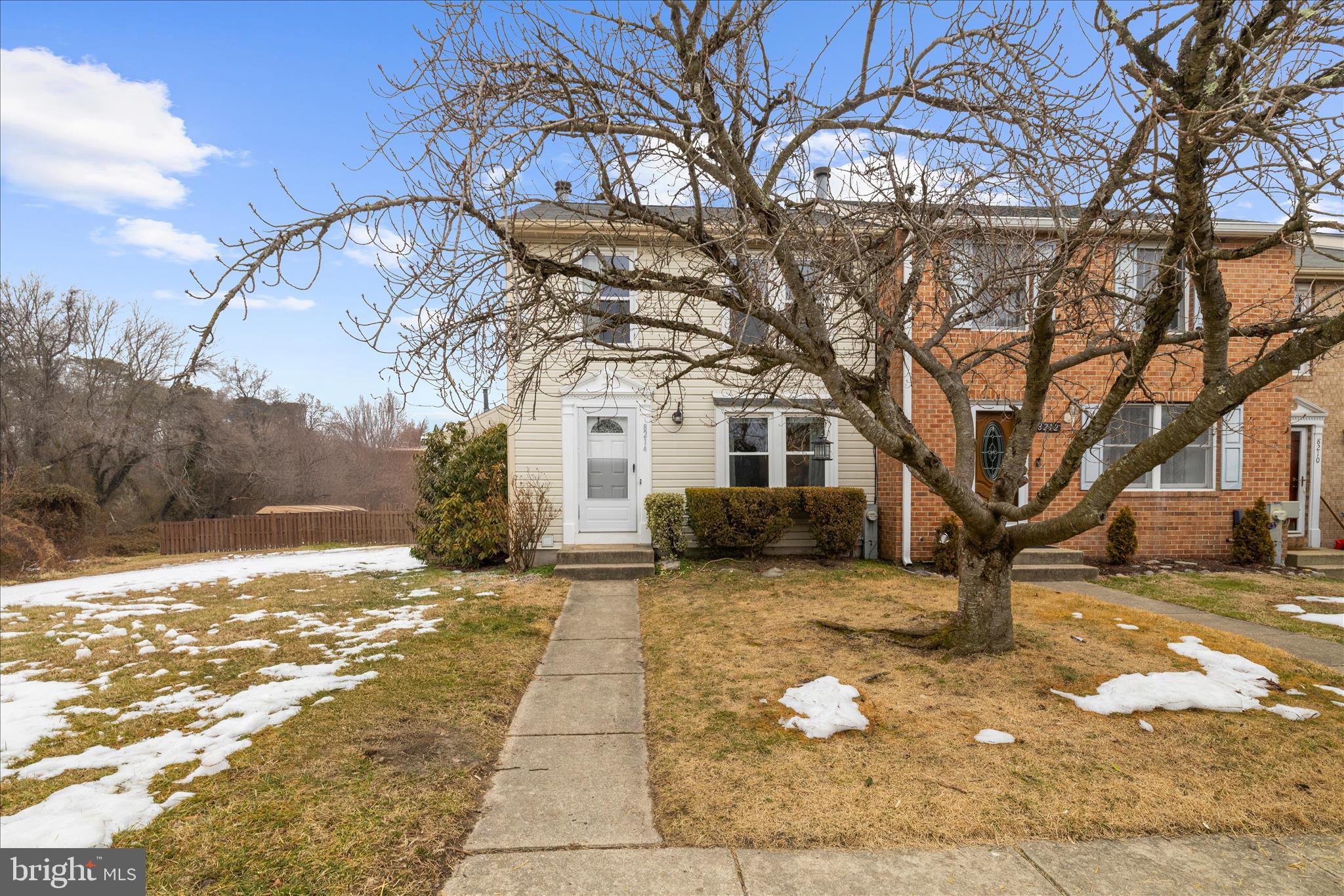 8214 SHADY NOOK COURT