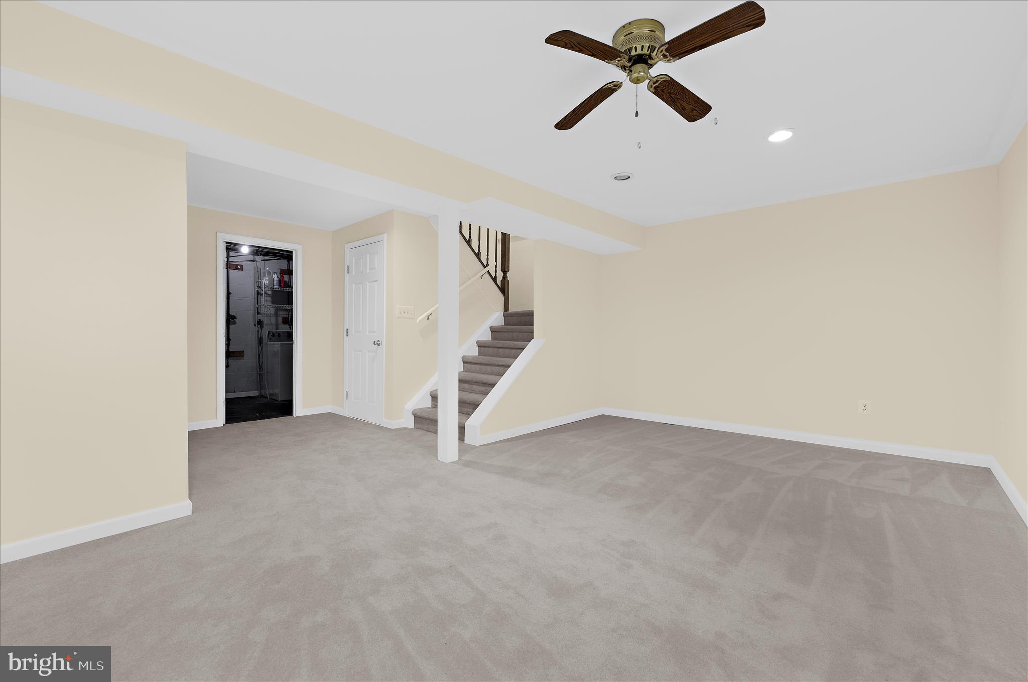 8214 SHADY NOOK COURT