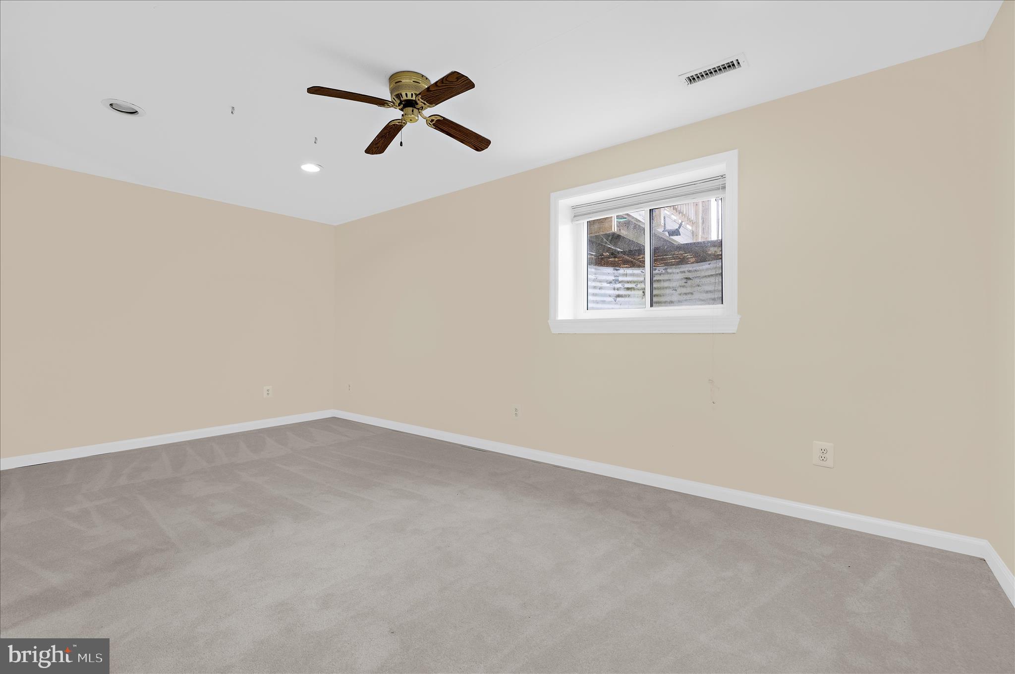 8214 SHADY NOOK COURT