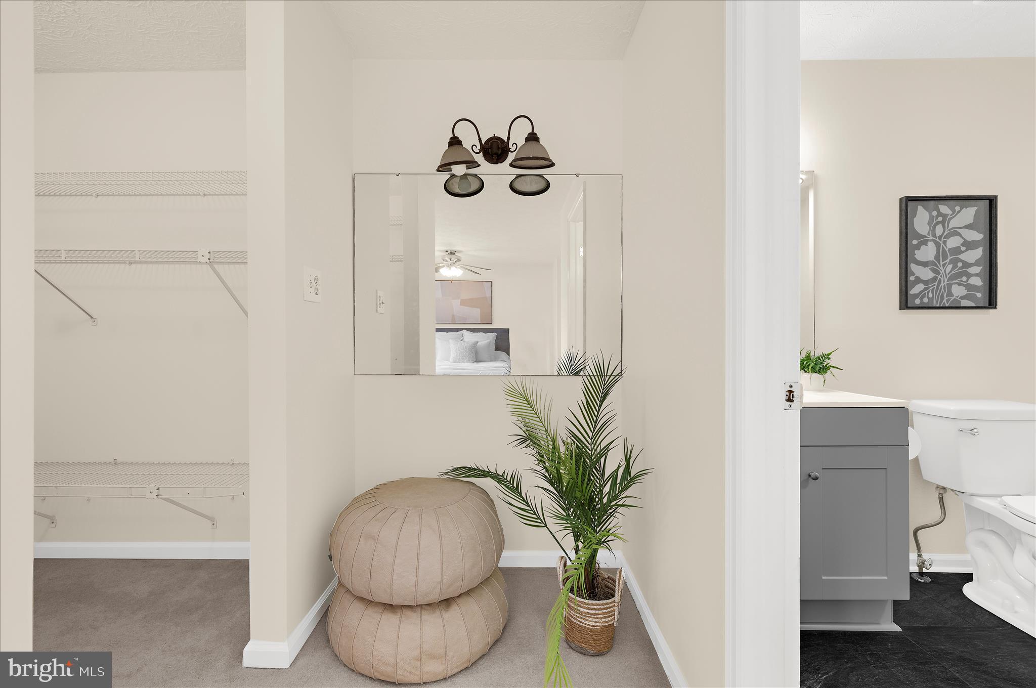 8214 SHADY NOOK COURT