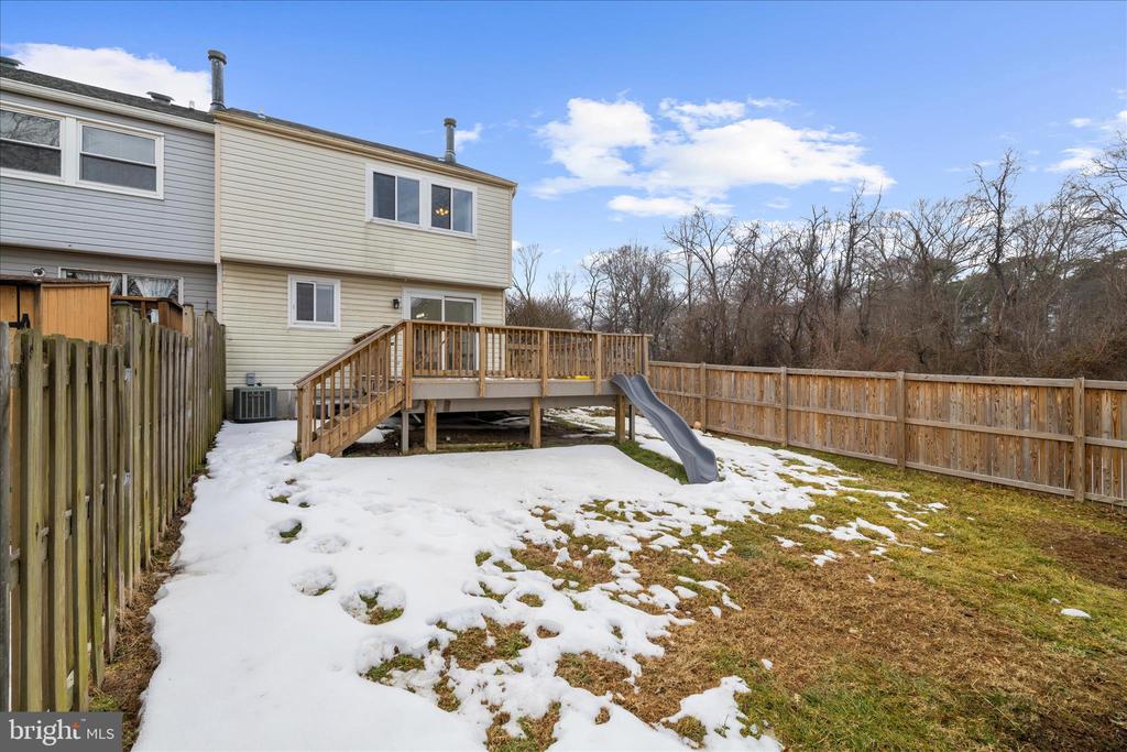 8214 SHADY NOOK COURT