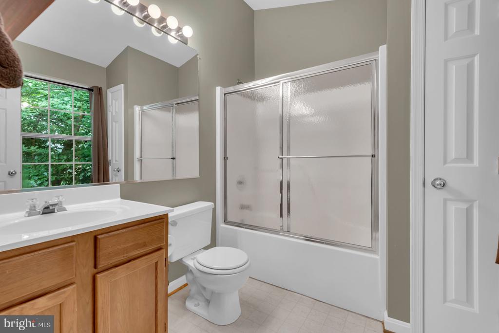 123 QUIET WATERS PLACE