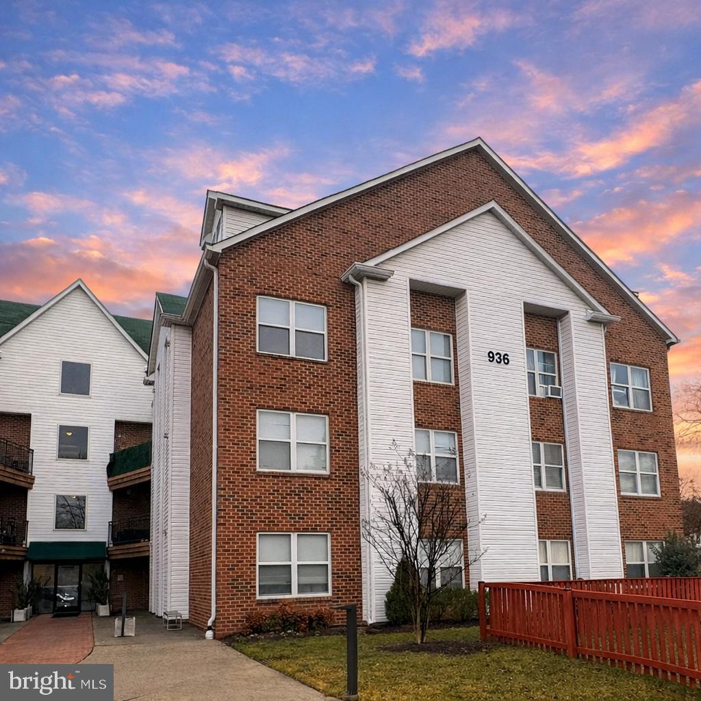936 BAY RIDGE AVENUE 306