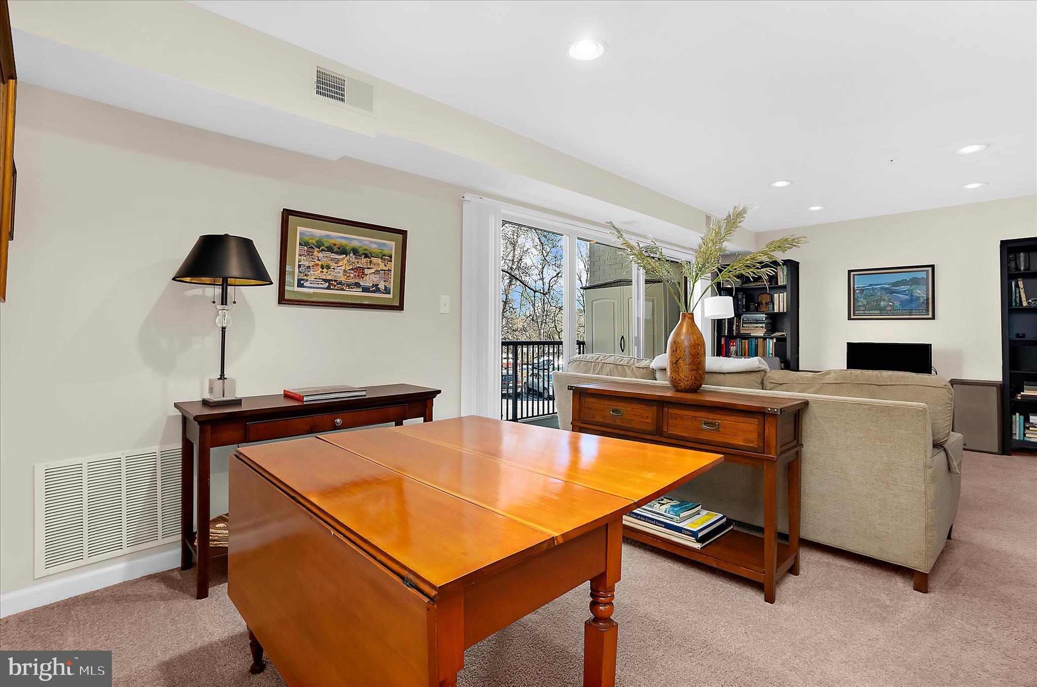 1113 PRIMROSE COURT 204