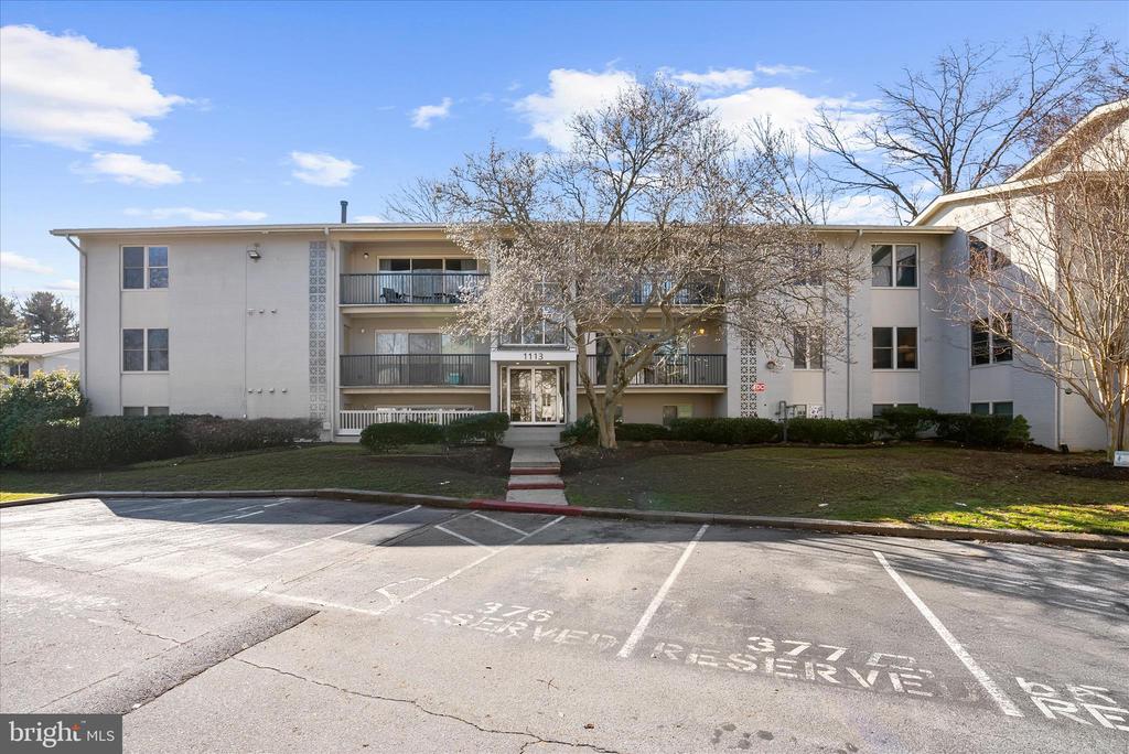 1113 PRIMROSE COURT 204
