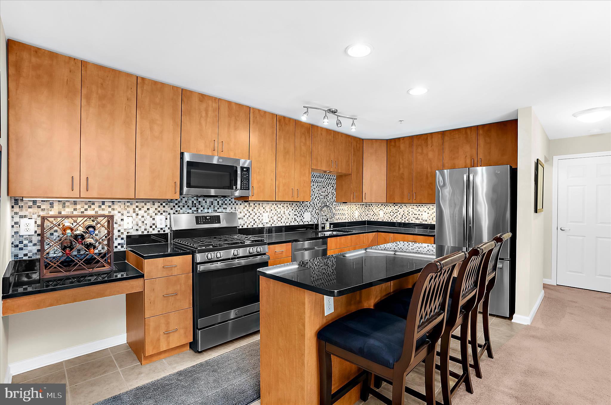 1113 PRIMROSE COURT 204