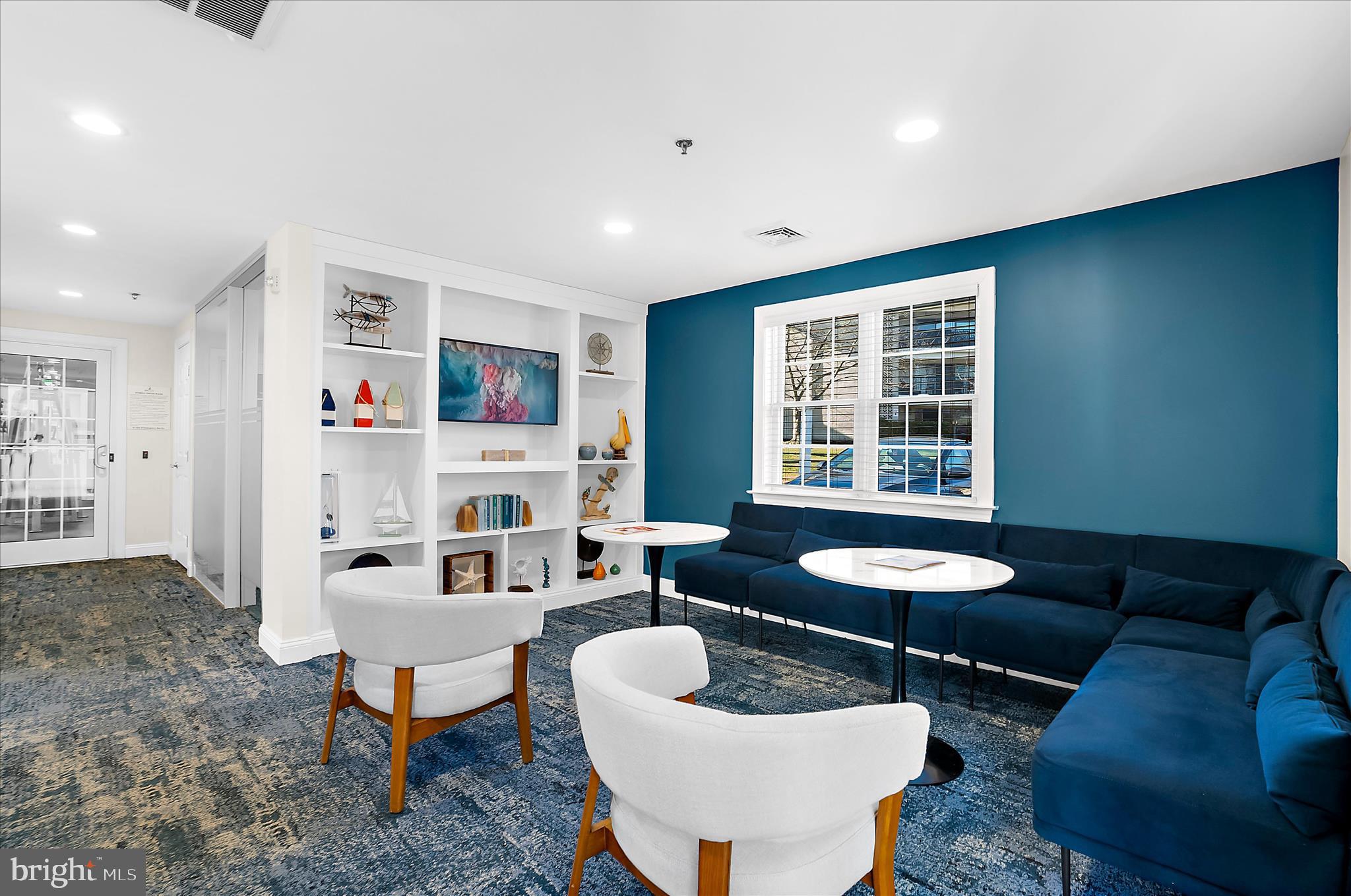 1113 PRIMROSE COURT 204