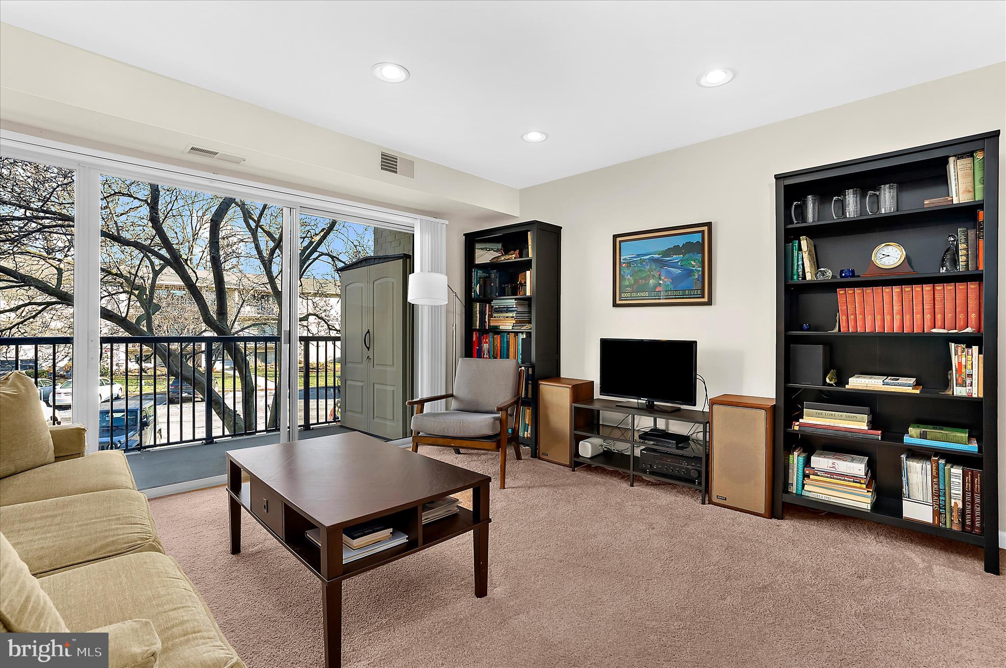 1113 PRIMROSE COURT 204