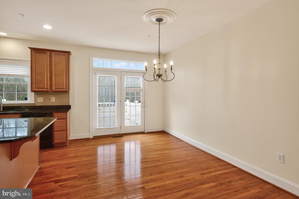 548 DEEP CREEK VIEW