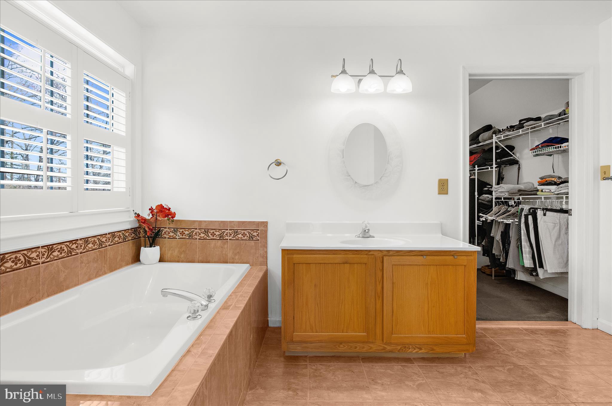 92 CLIFFORD BOULEVARD