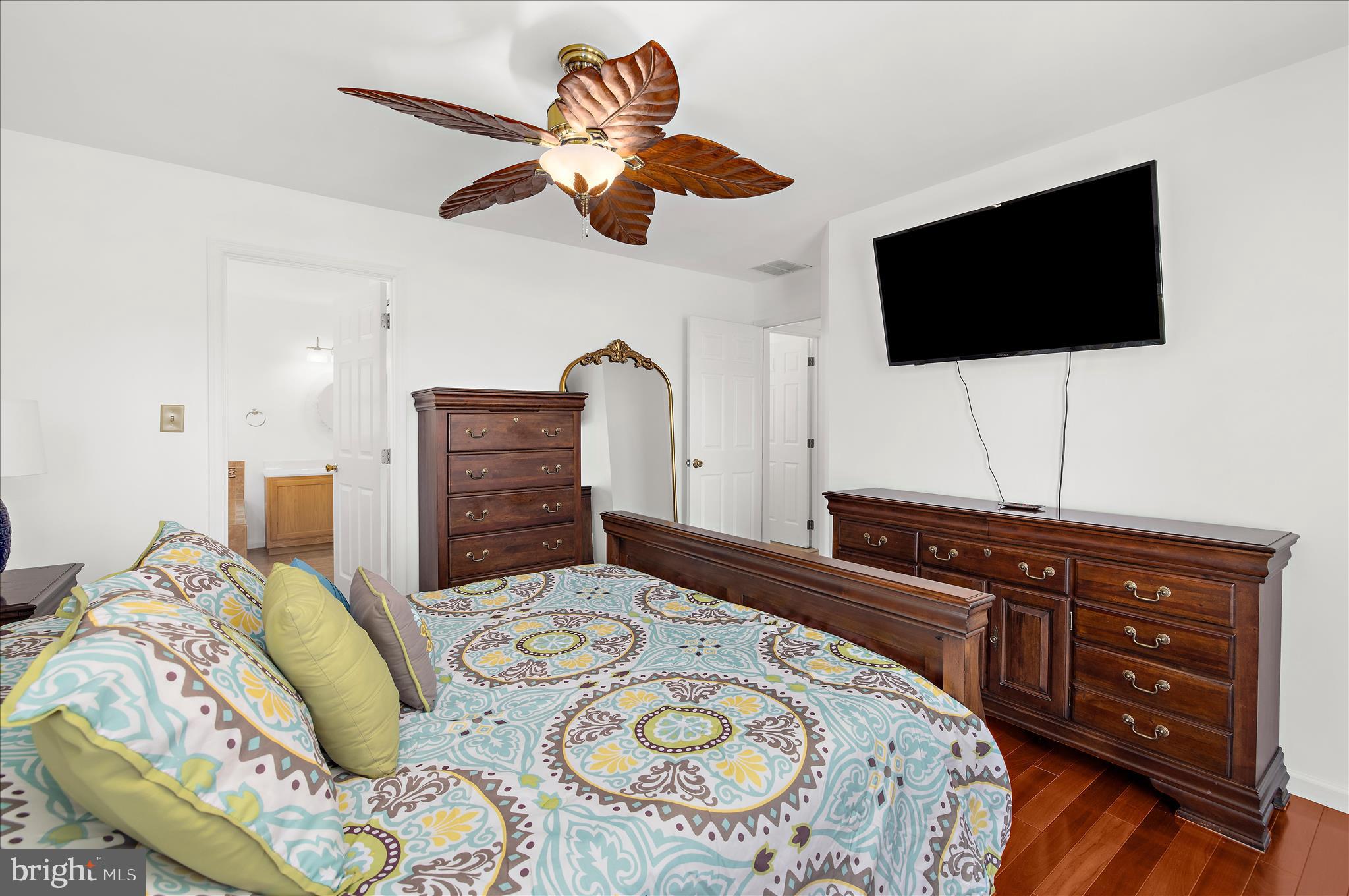 92 CLIFFORD BOULEVARD