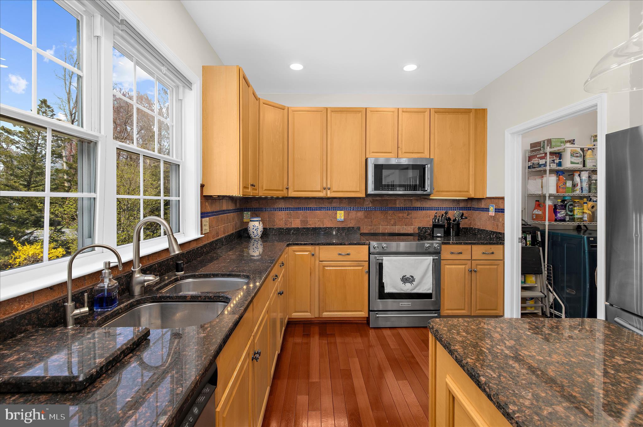 92 CLIFFORD BOULEVARD