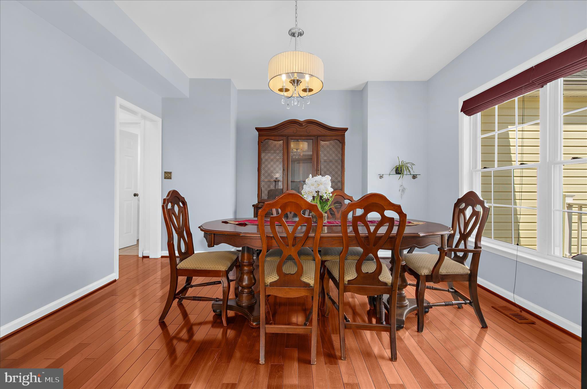 92 CLIFFORD BOULEVARD