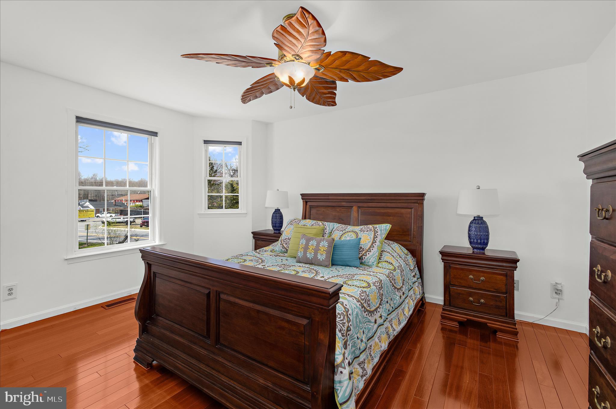 92 CLIFFORD BOULEVARD