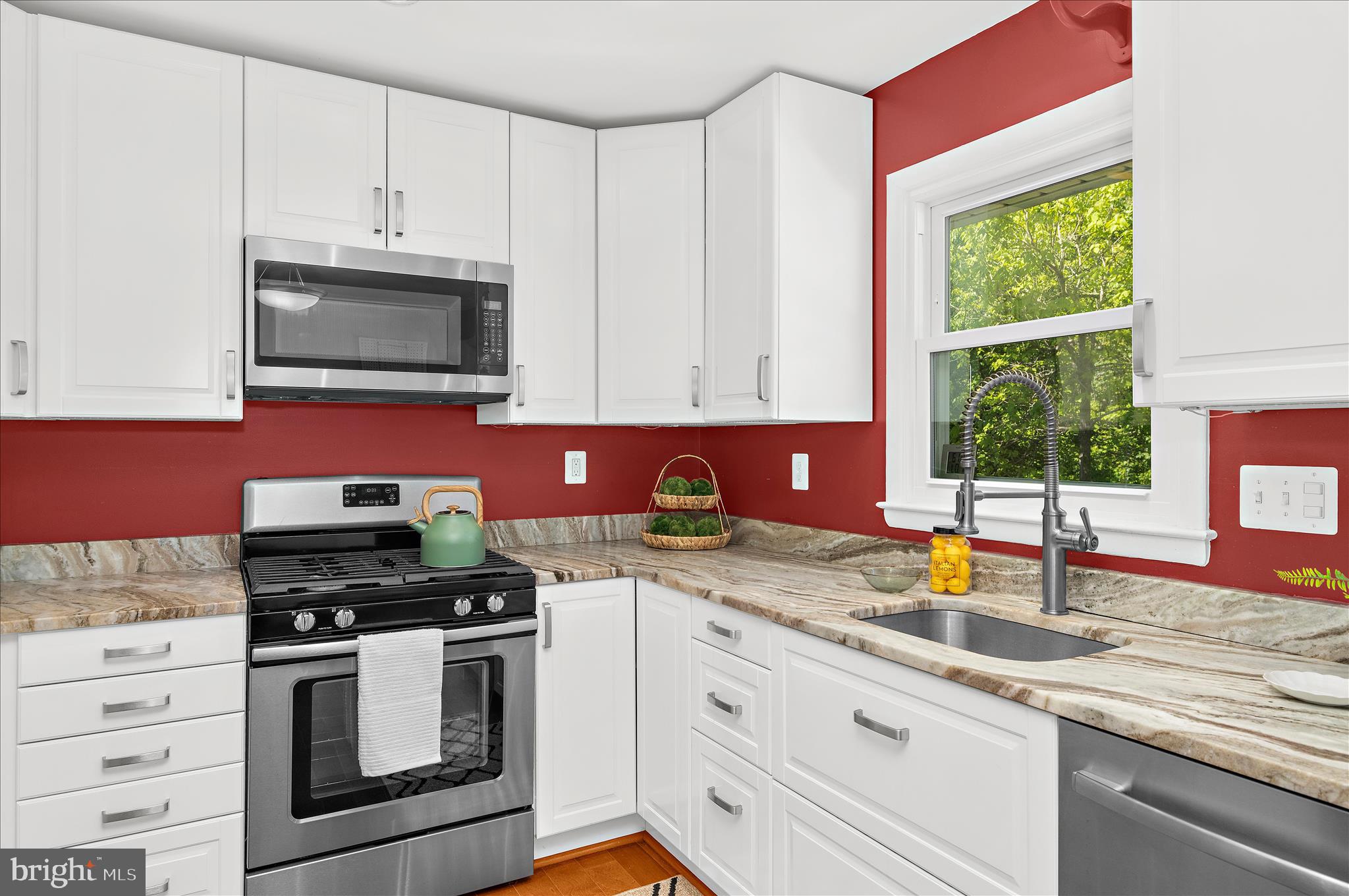 1231 VAN BUREN DRIVE