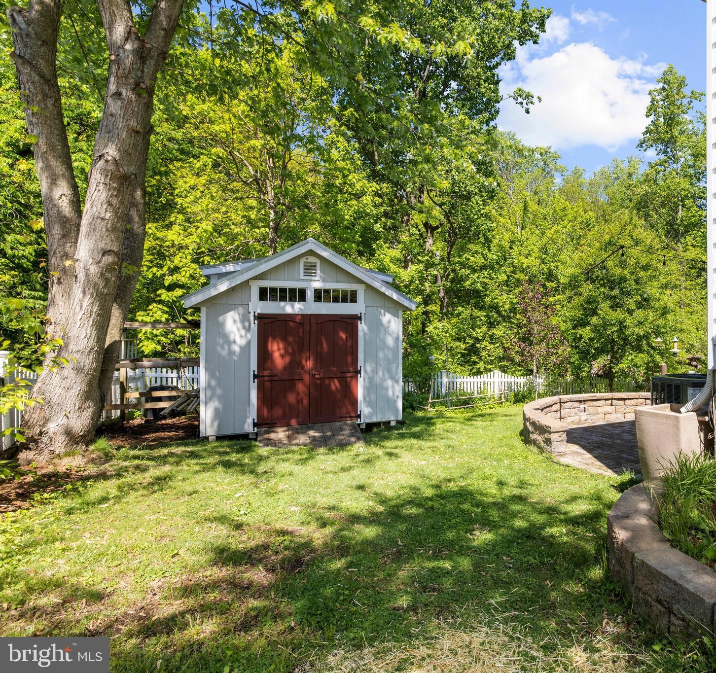 1231 VAN BUREN DRIVE