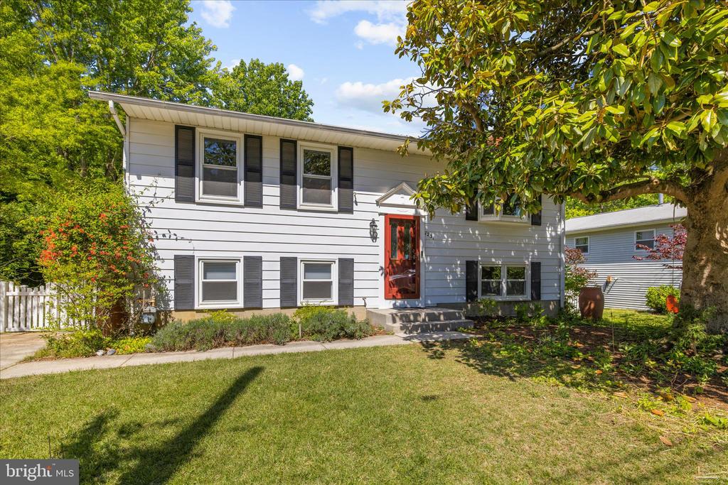 1231 VAN BUREN DRIVE