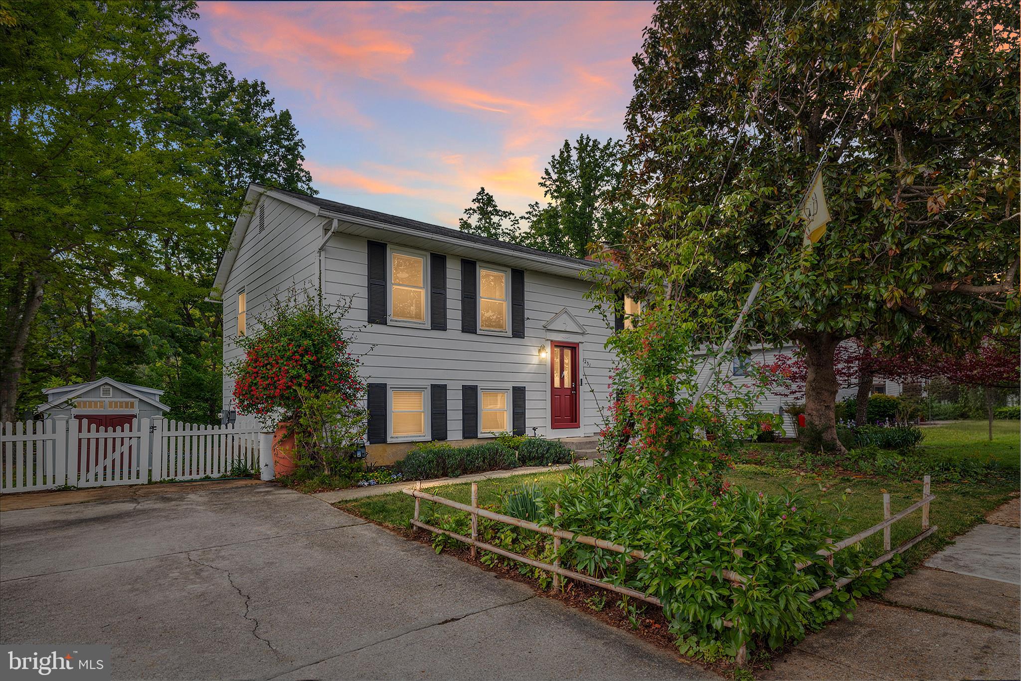 1231 VAN BUREN DRIVE