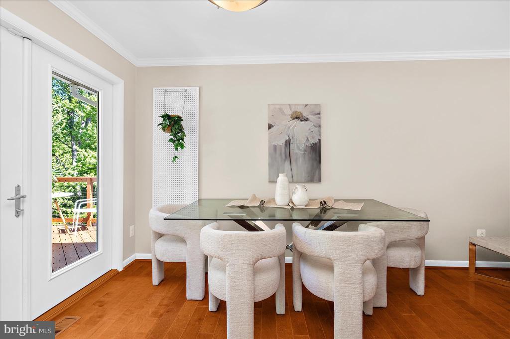 1231 VAN BUREN DRIVE