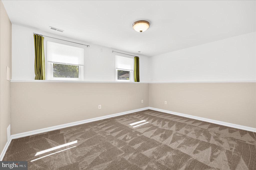 1231 VAN BUREN DRIVE