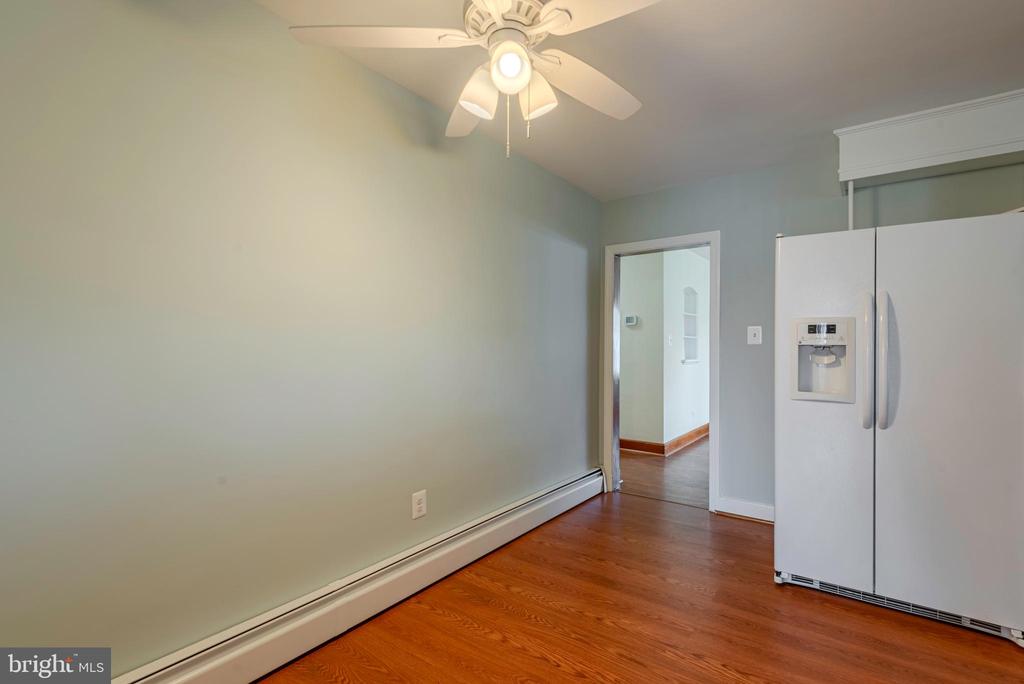 871 HIGHLAND AVENUE