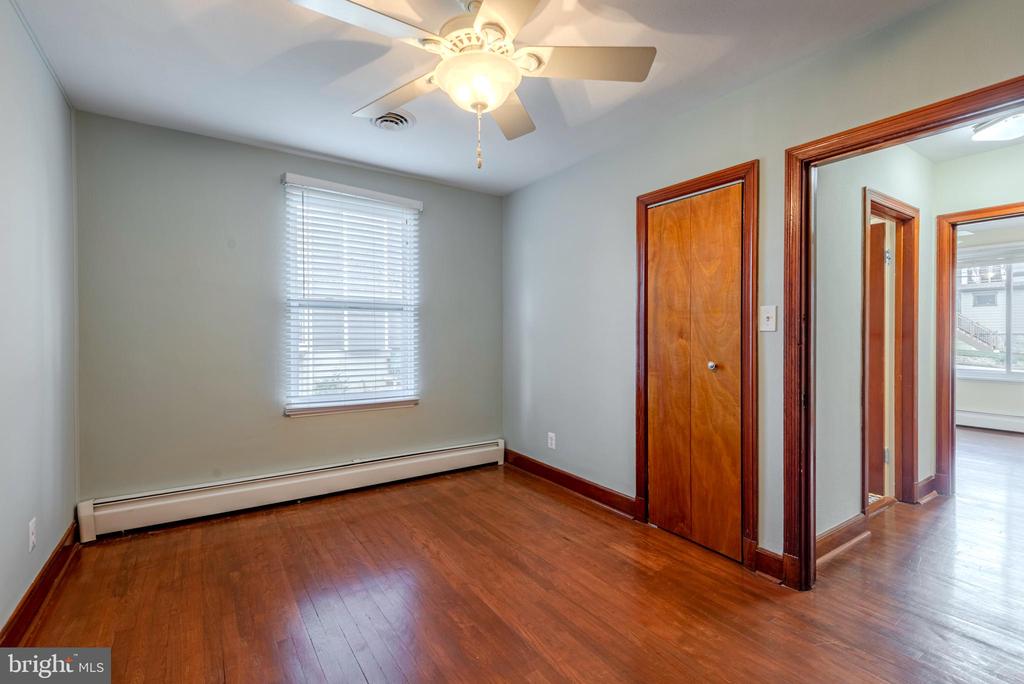 871 HIGHLAND AVENUE