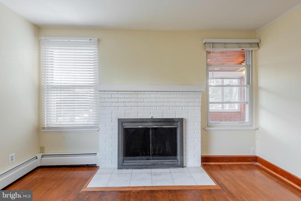 871 HIGHLAND AVENUE
