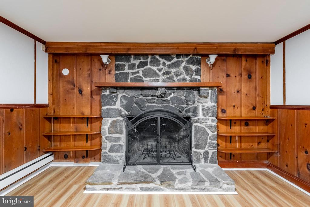 871 HIGHLAND AVENUE