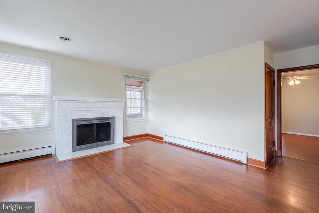 871 HIGHLAND AVENUE