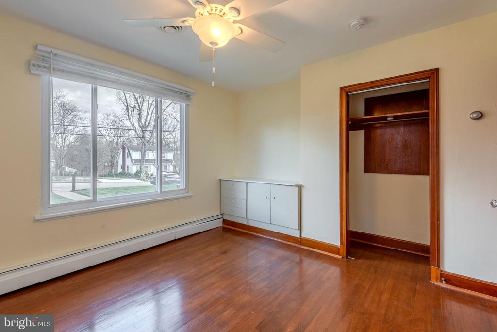 871 HIGHLAND AVENUE