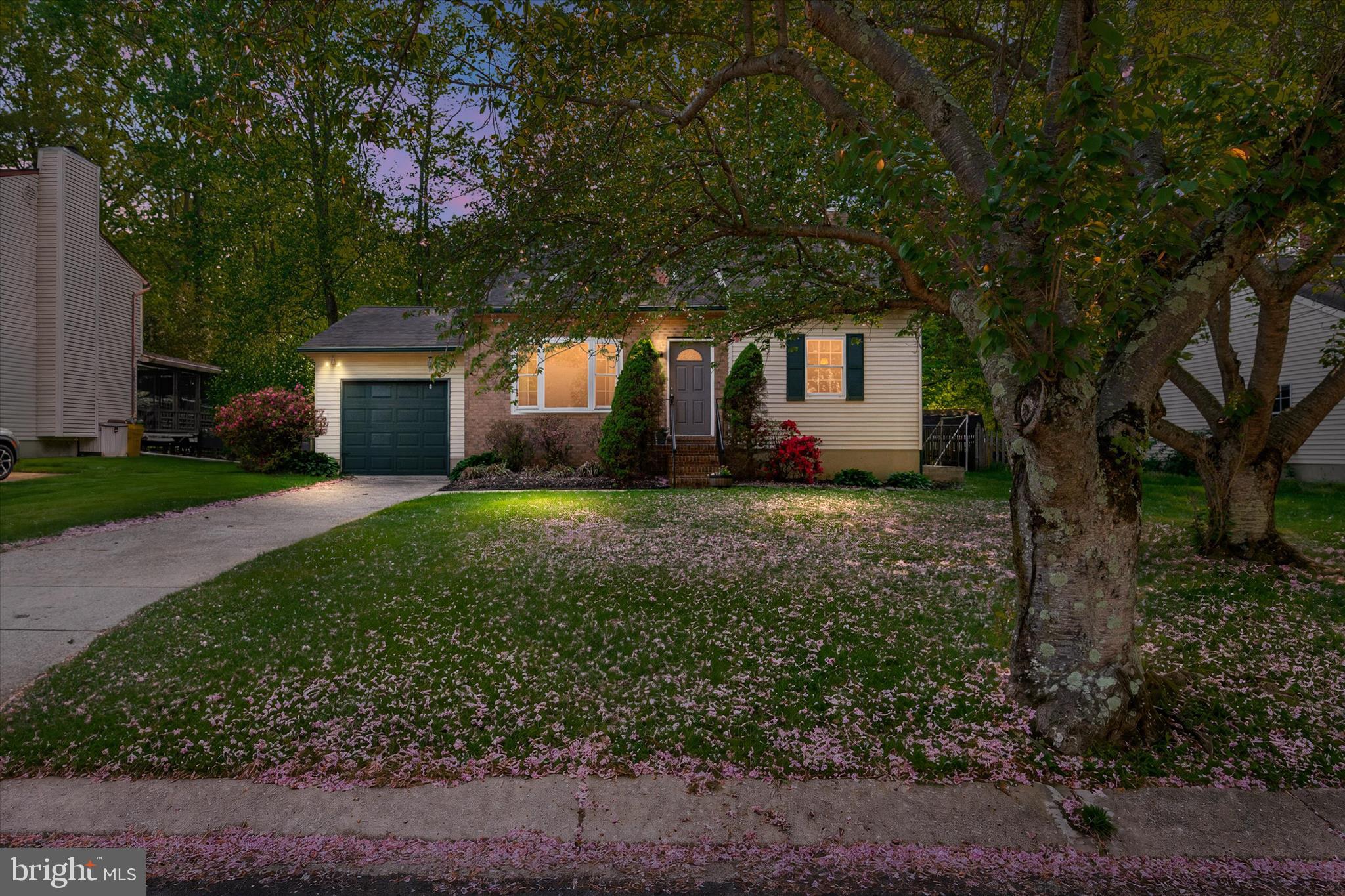511 NORTON LANE