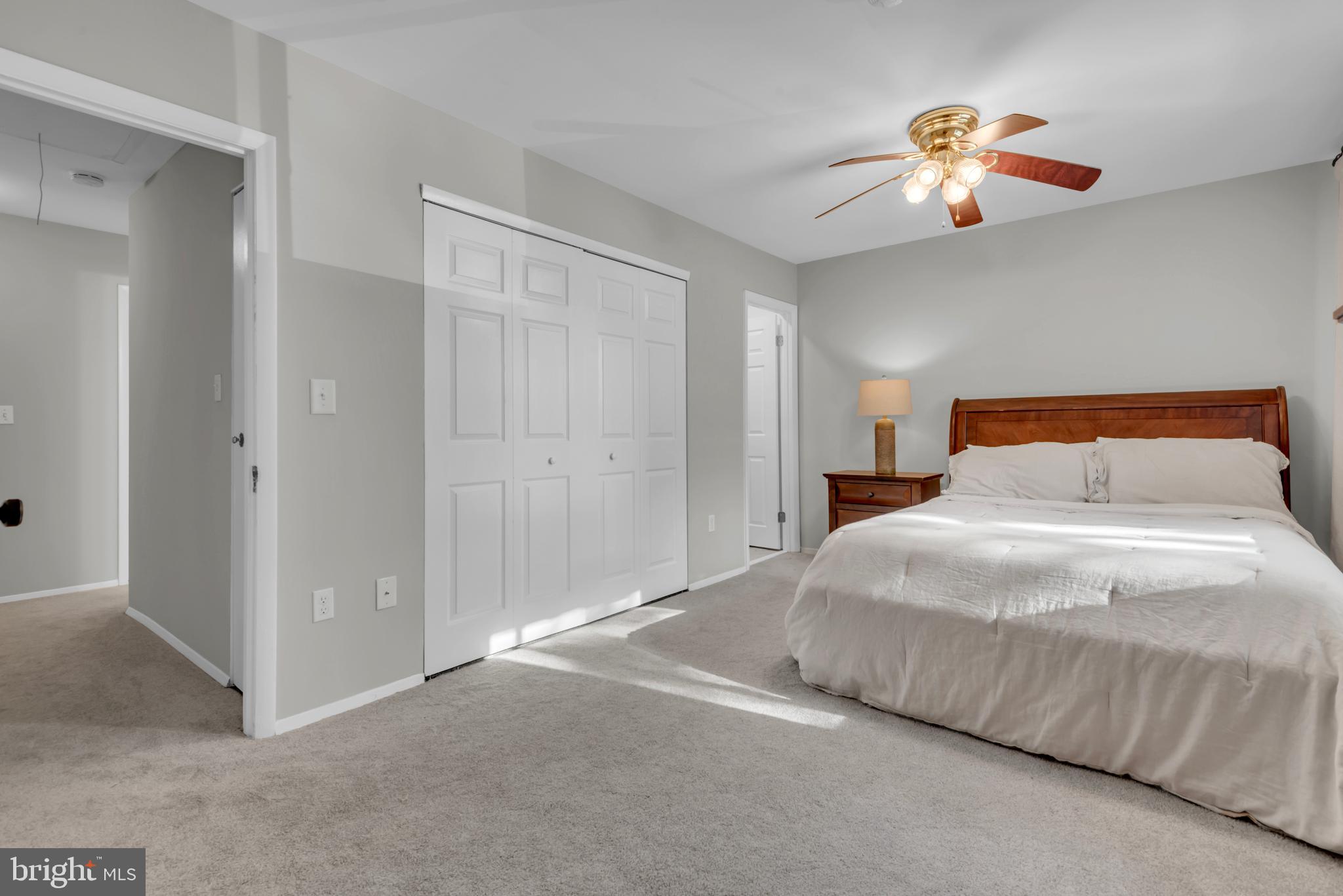1052 CEDAR RIDGE COURT