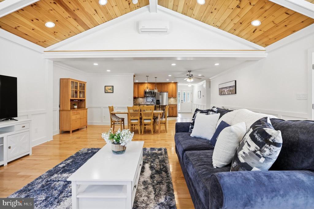 442 CENTURY VISTA DRIVE