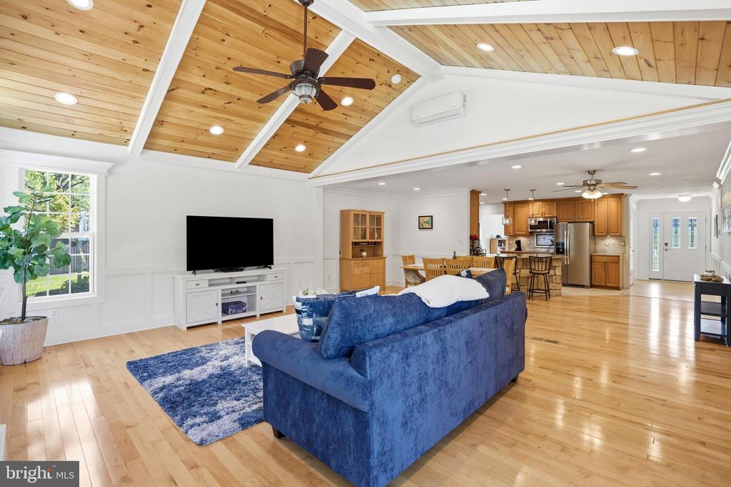 442 CENTURY VISTA DRIVE
