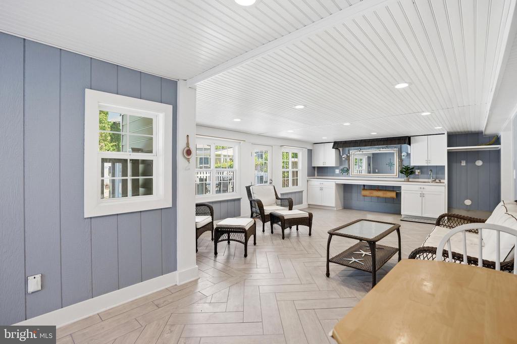 442 CENTURY VISTA DRIVE