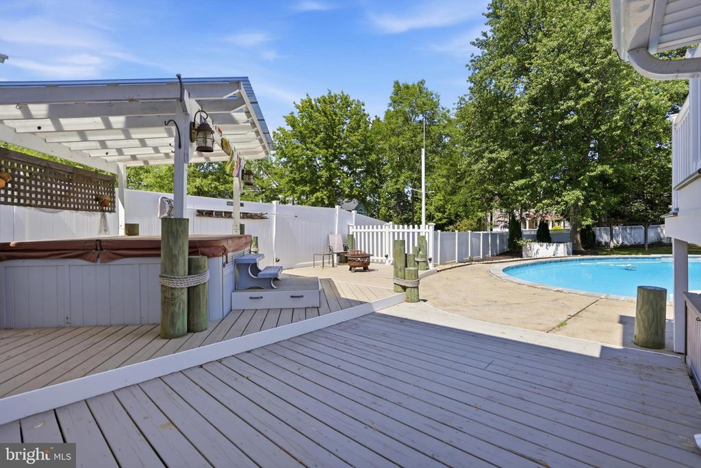 442 CENTURY VISTA DRIVE