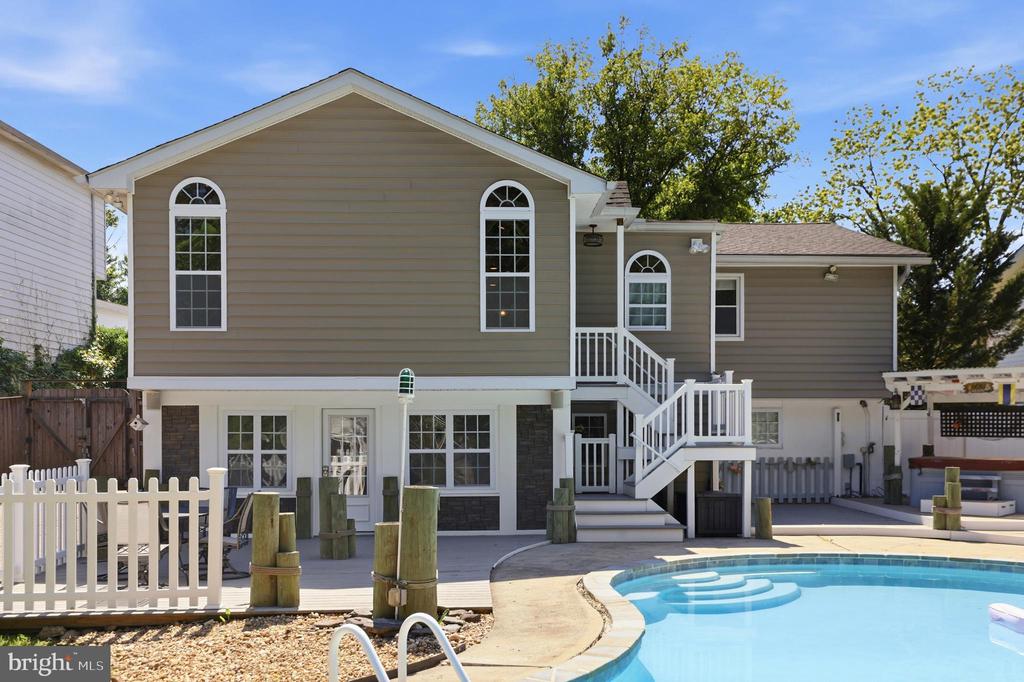 442 CENTURY VISTA DRIVE