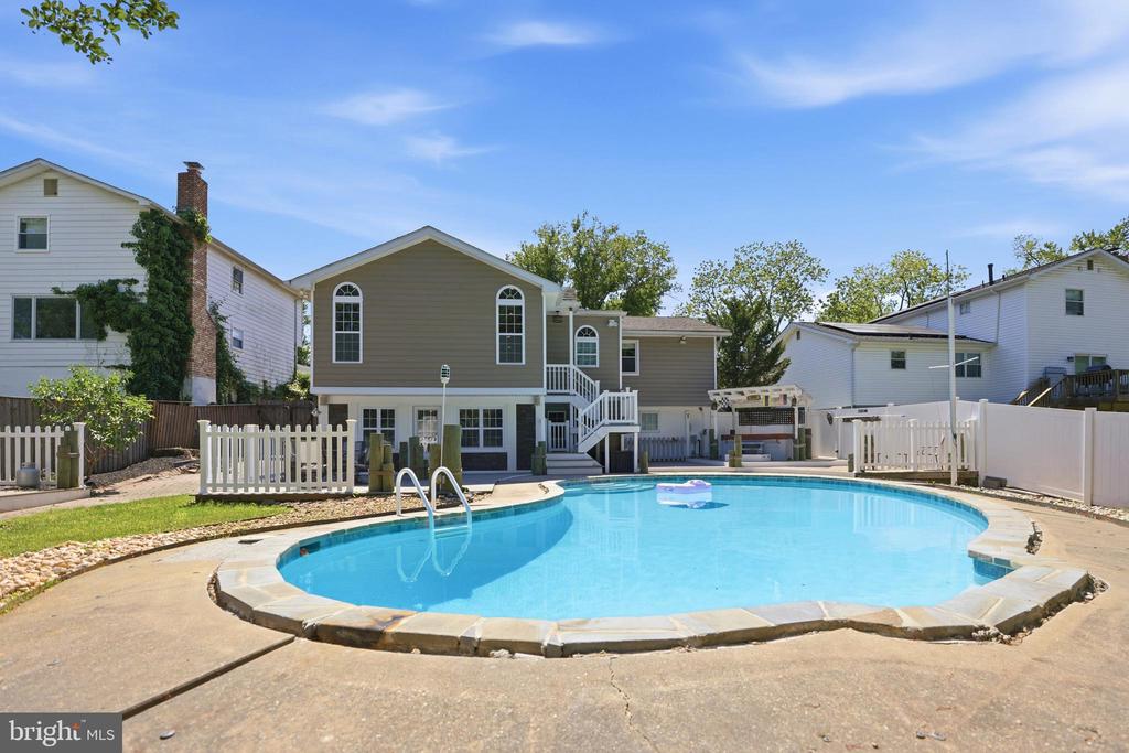 442 CENTURY VISTA DRIVE