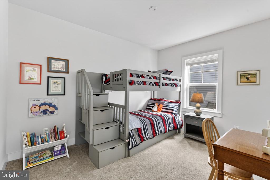 2614 ORCHARD ORIOLE WAY