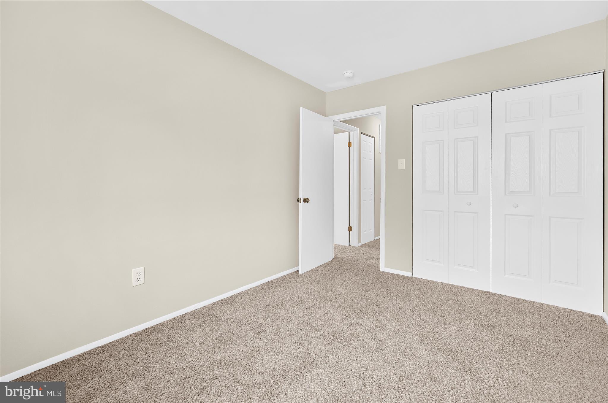 1729 ABERDEEN COURT