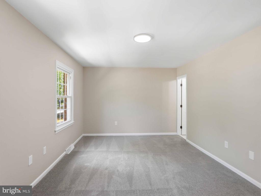 1650 ALBERMARLE DRIVE